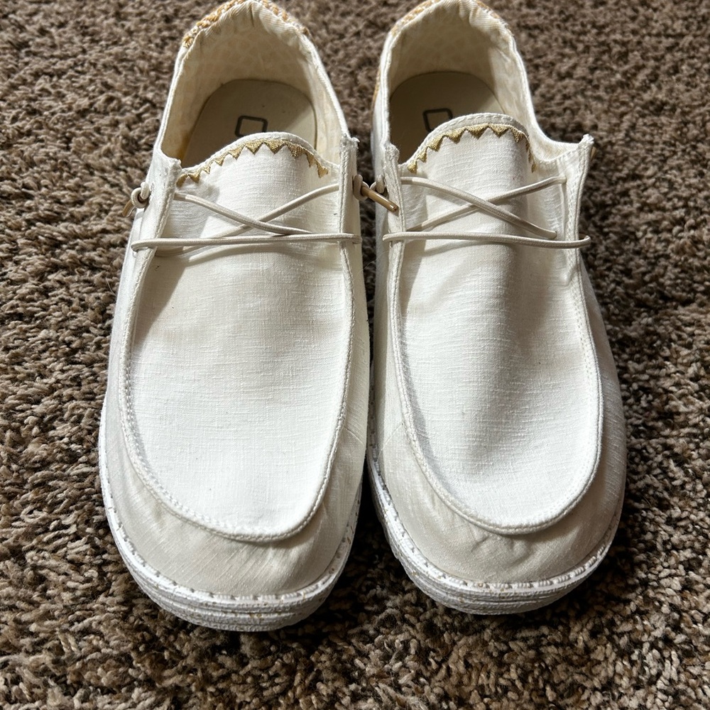 Hey Dude Women's Off-White/cream colored Loafers